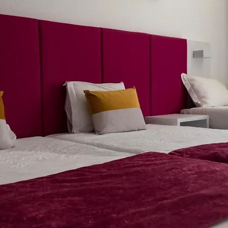 Отель Santa Cecilia 2*