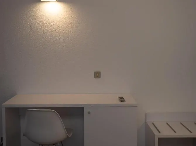 Santa Cecilia Готель